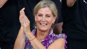 Sophie di Edimburgo infrange il protocollo con l’abito da 1.394 euro