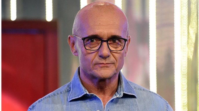 Grande Fratello, “Lino Giuliano a rischio”: la sua posizione dopo la difesa di Beatrice Luzzi