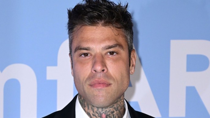 Allucinazione Collettiva, testo e significato: la canzone “d’amore” di Fedez a Chiara Ferragni