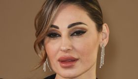 Anna Tatangelo bellissima per Io canto: il look color cioccolato