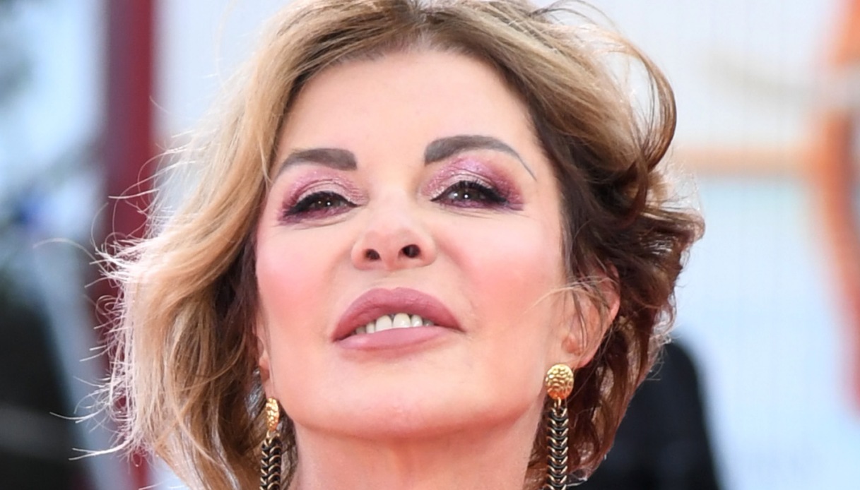 Alba Parietti: “Non mi faccio dire da nessuno come invecchiare”