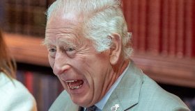 Carlo ultime notizie. Il Re scatenato non si trattiene, imbarazzante