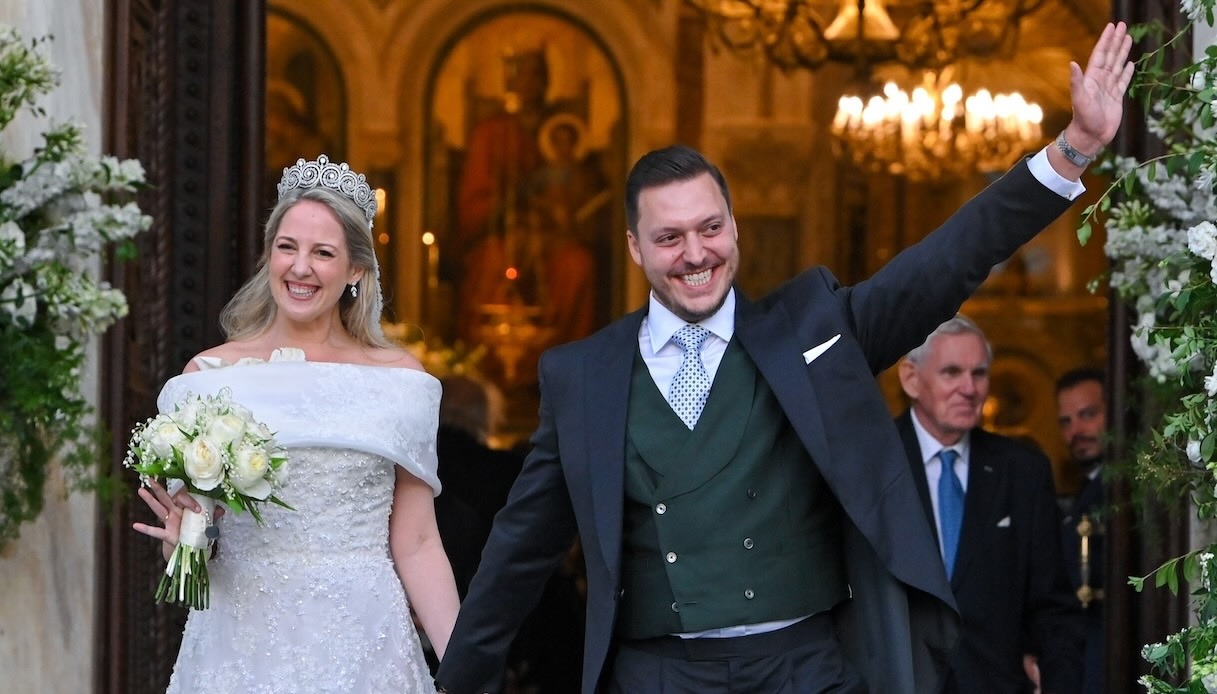 Le nozze da sogno di Theodora di Grecia: abito senza spalline e tiara scintillante