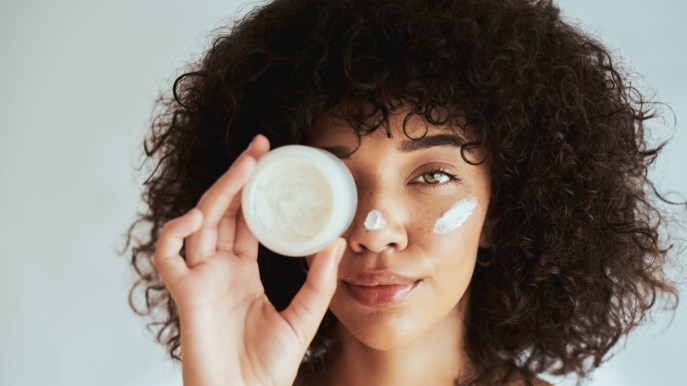 Pelle radiosa? Il segreto da provare sono i burri struccanti per una detersione extra