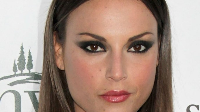 Francesca De André ricoverata per aver bevuto detersivo: paura per l’ex gieffina