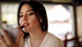 Il lip balm più virale su TikTok è il prodotto da avere quest’autunno. E costa solo 6 euro