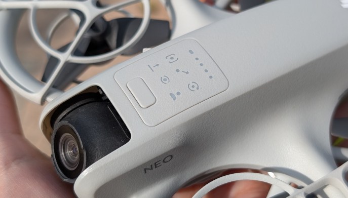 Funzioni e scatti speciali con DJI Neo