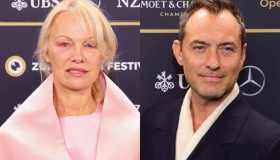 Pamela Anderson in rosa e Jude Law Lord inglese, le star al Zurich Film Festival