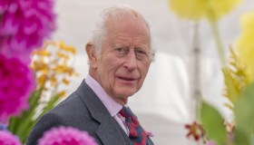 Re Carlo, cure contro il cancro interrotte: il via libera dei medici