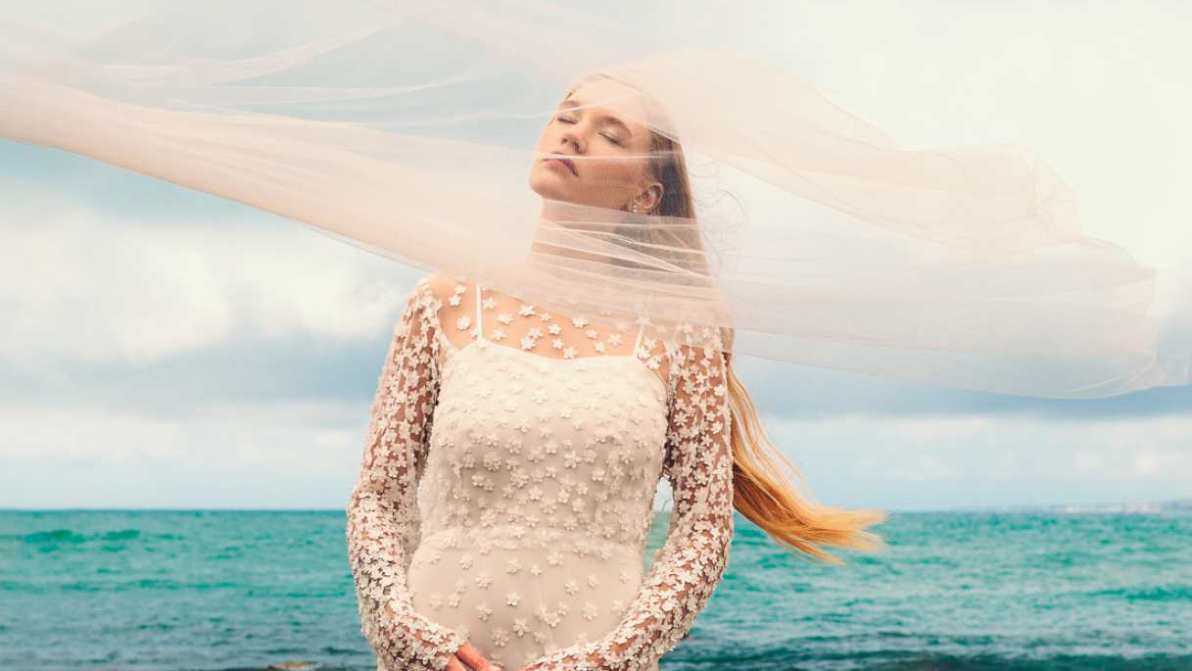 Abiti all’insegna del green e del vintage: le tendenze da RomaSposa 2024