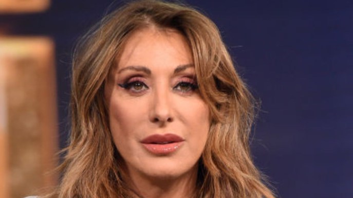 Sabrina Salerno parla del tumore che l’ha colpita: “Piango tutti i giorni”