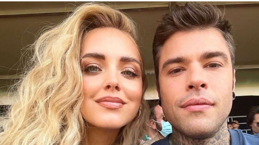 “Chiara Ferragni e Fedez avvistati dallo psicologo”. Lei non sorride più