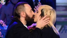 I Coma Cose si sono sposati: i dettagli del “sì” (come la sposa in pelliccia)