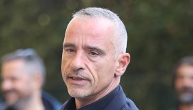 Eros Ramazzotti ricoverato in ospedale rassicura i fan: “Ritornerò presto”
