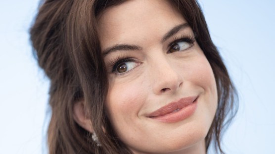 Anne Hathaway, 10 look che hanno fatto la storia