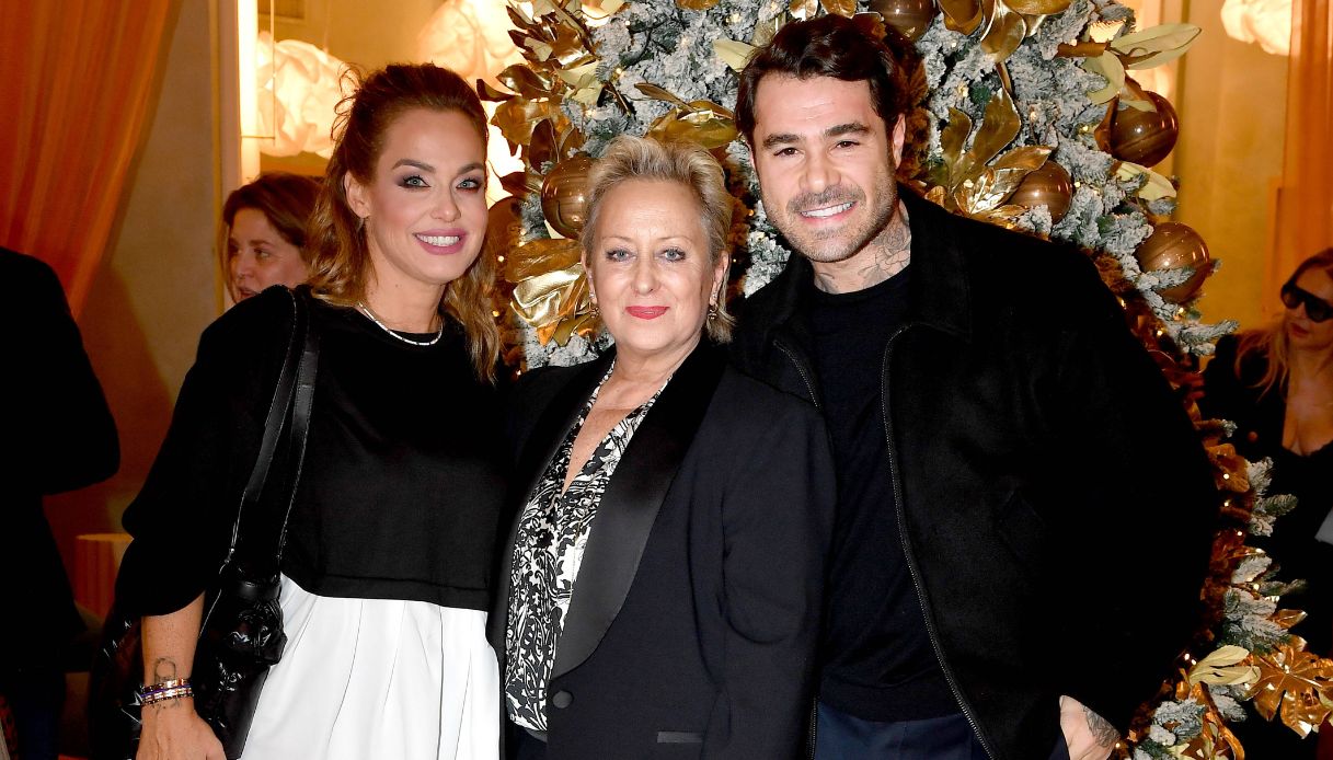 Sonia Bruganelli sportiva, Serena Bortone formale in ottanio: i look Rai per Carolyn Smith