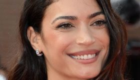 Elodie con Iannone al gala del Calendario Pirelli, diva seducente con il cut-out