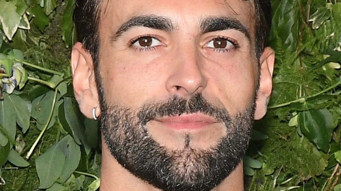 Mandare tutto all’aria, testo e significato della canzone di Marco Mengoni