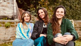 Tre donne, una visione: trasformare le cartoline in un’esperienza unica