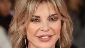 Alba Parietti, contro di lei insulti e minacce. Lei denuncia e interviene la polizia: “È solo il primo”