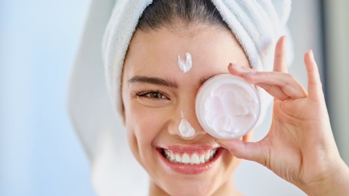Creme idratanti per la pelle secca. Quelle consigliate dagli esperti costano meno di 20 euro