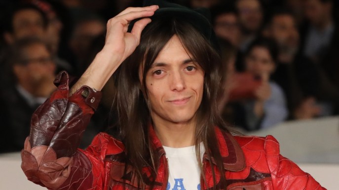 Lucio Corsi, chi è il cantante a Sanremo 2025: canzoni e curiosità