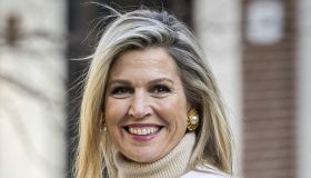 Maxima d’Olanda, le nuove foto ufficiali con le tre figlie: stili a confronto