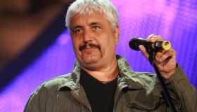 Pino Daniele, l’ultimo ricordo della compagna Amanda: “Gli tenni la mano fino alla fine”