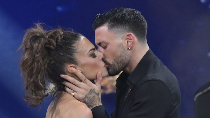 Bianca Guaccero fa sul serio e presenta Giovanni Pernice alla figlia